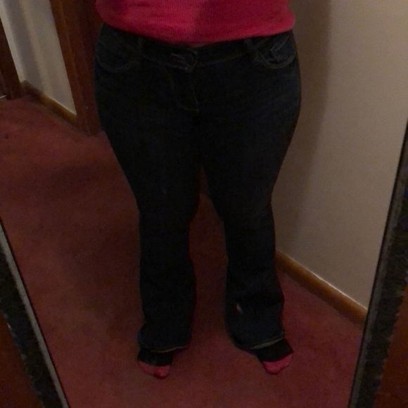 Old navy boot cut jeans - Picture 5 of 6
